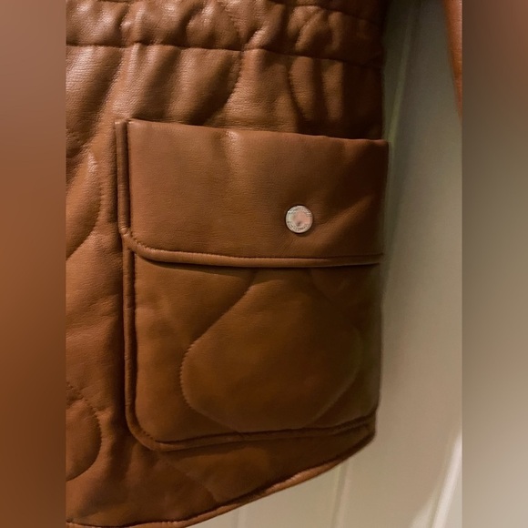 Kenneth Cole faux fur quilted faux leather jacket-medium NWOT - Picture 5 of 10